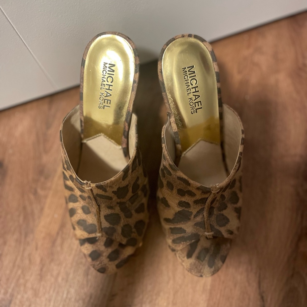 MK wedges